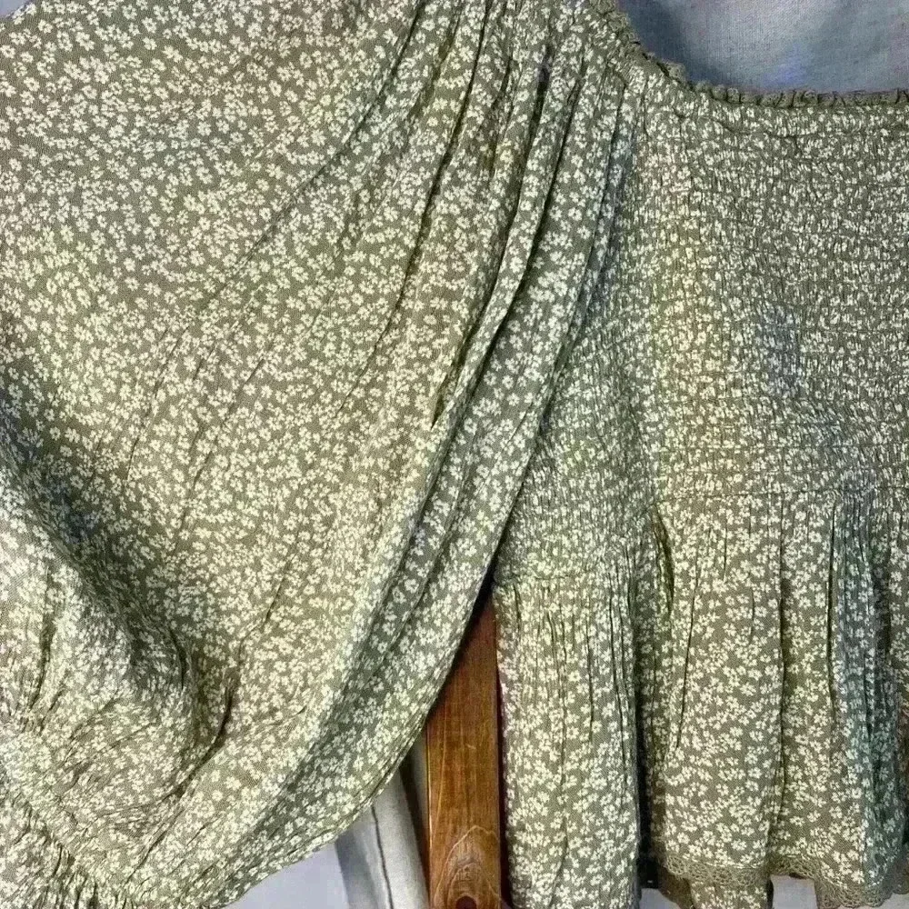 NWT FREE PEOPLE Brittnee Print Smocked Peplum Top Size S - Picture 5 of 6